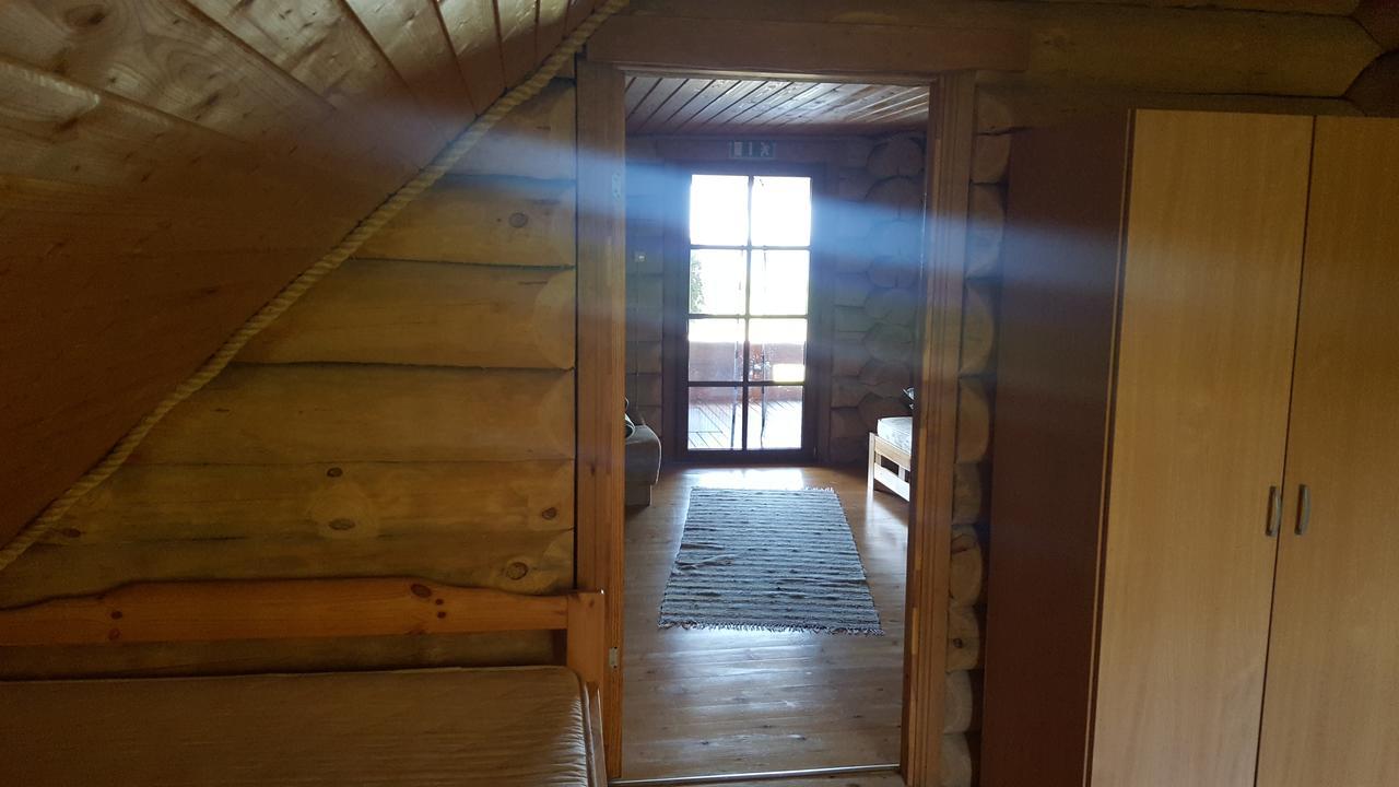 Hostal Oksa Puhkemaja Võru Exterior foto