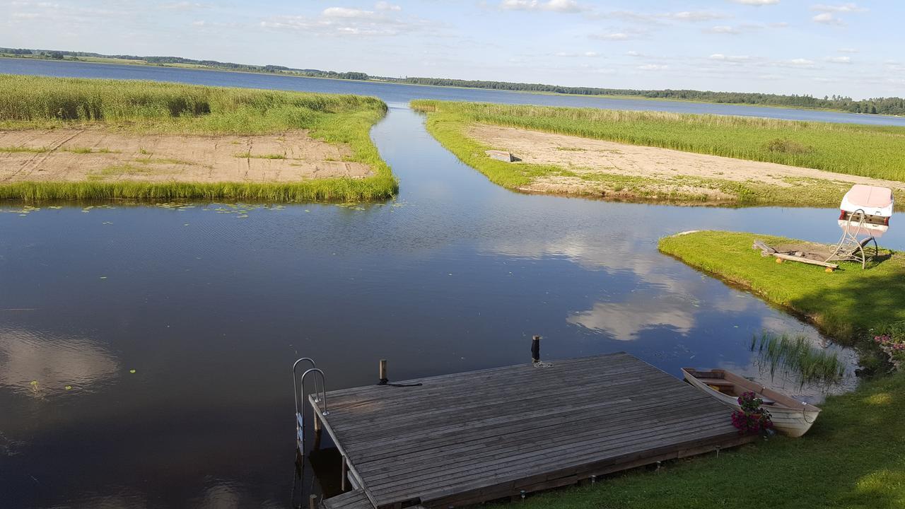 Hostal Oksa Puhkemaja Võru Exterior foto