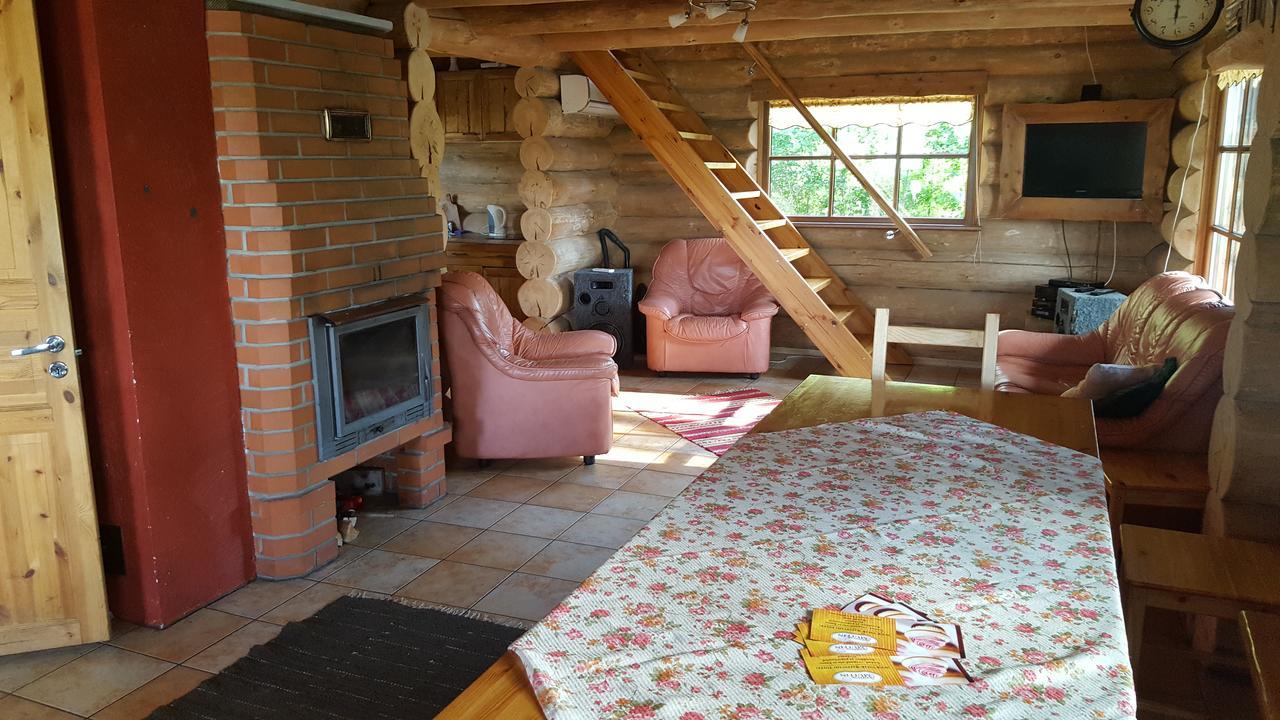 Hostal Oksa Puhkemaja Võru Exterior foto