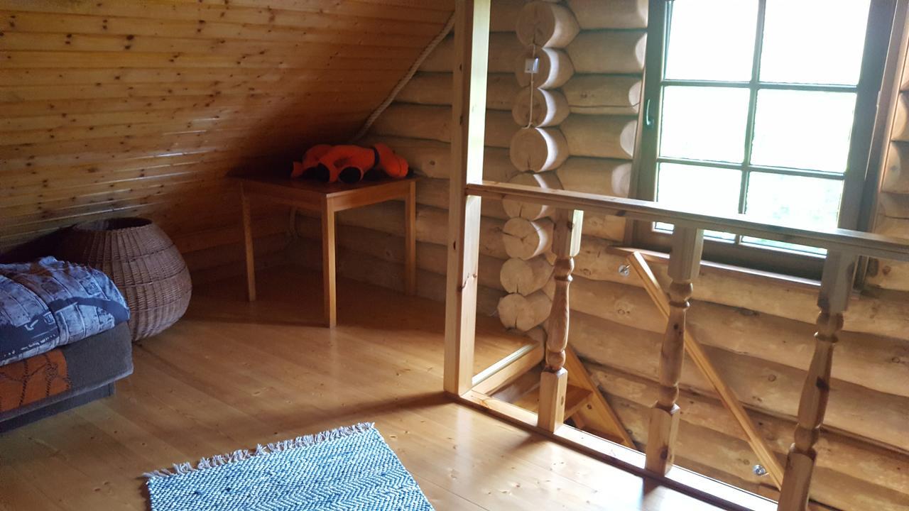 Hostal Oksa Puhkemaja Võru Exterior foto